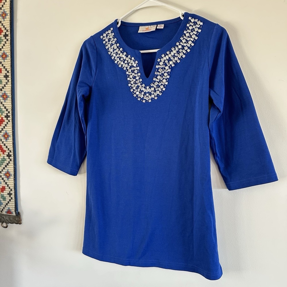 Women's Quaker Factory Blue 3/4‎ Sleeve Top Beaded Bling Gem Neckline XS Cotton